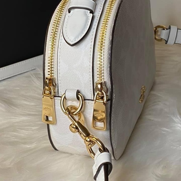 SOLD!!! 🎉SALE🎉 Coach Serena Satchel in Signature Canvas - Picture 4 of 10